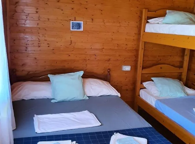 Violet Village Tatil parkı Borş