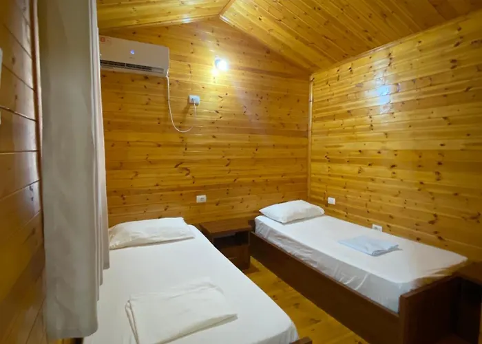 Violet Village Tatil parkı