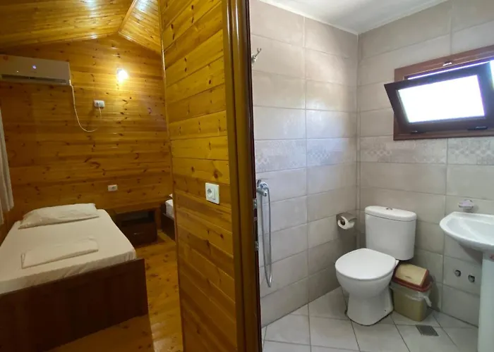 Violet Village * Borş