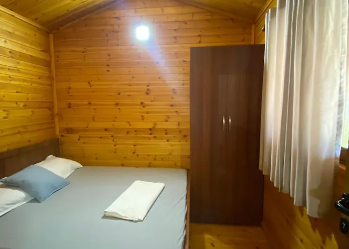 Violet Village Tatil parkı *