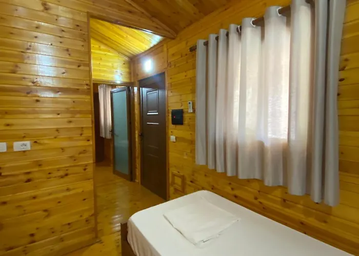 Tatil parkı Violet Village *