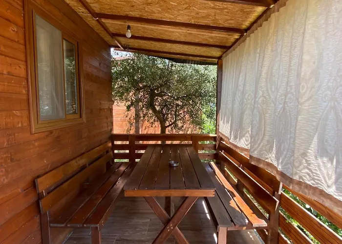 Violet Village Tatil parkı *