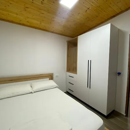 Prázdninový areál Violet Village Borsh