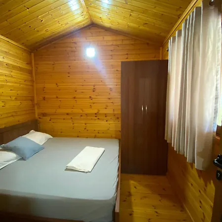 Violet Village Kompleks wypoczynkowy *